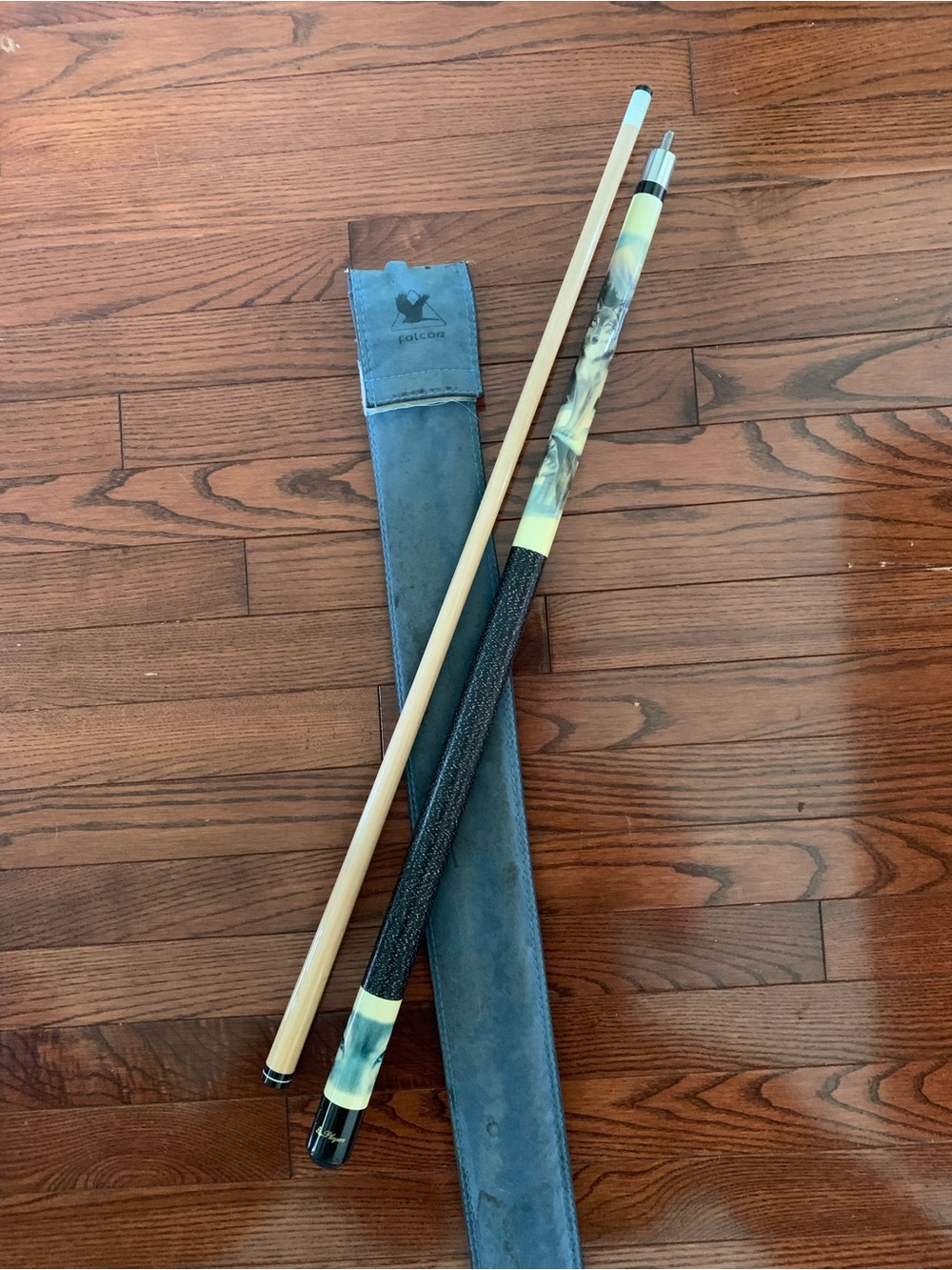 Vintage Players D-CWWP Arctic Wolf Pool Cue